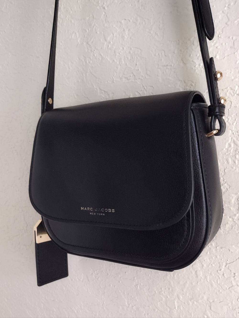 Marc Jacobs Mini Rider Black Leather Crossbody Bag With Gold Hardware - Picture 4 of 16